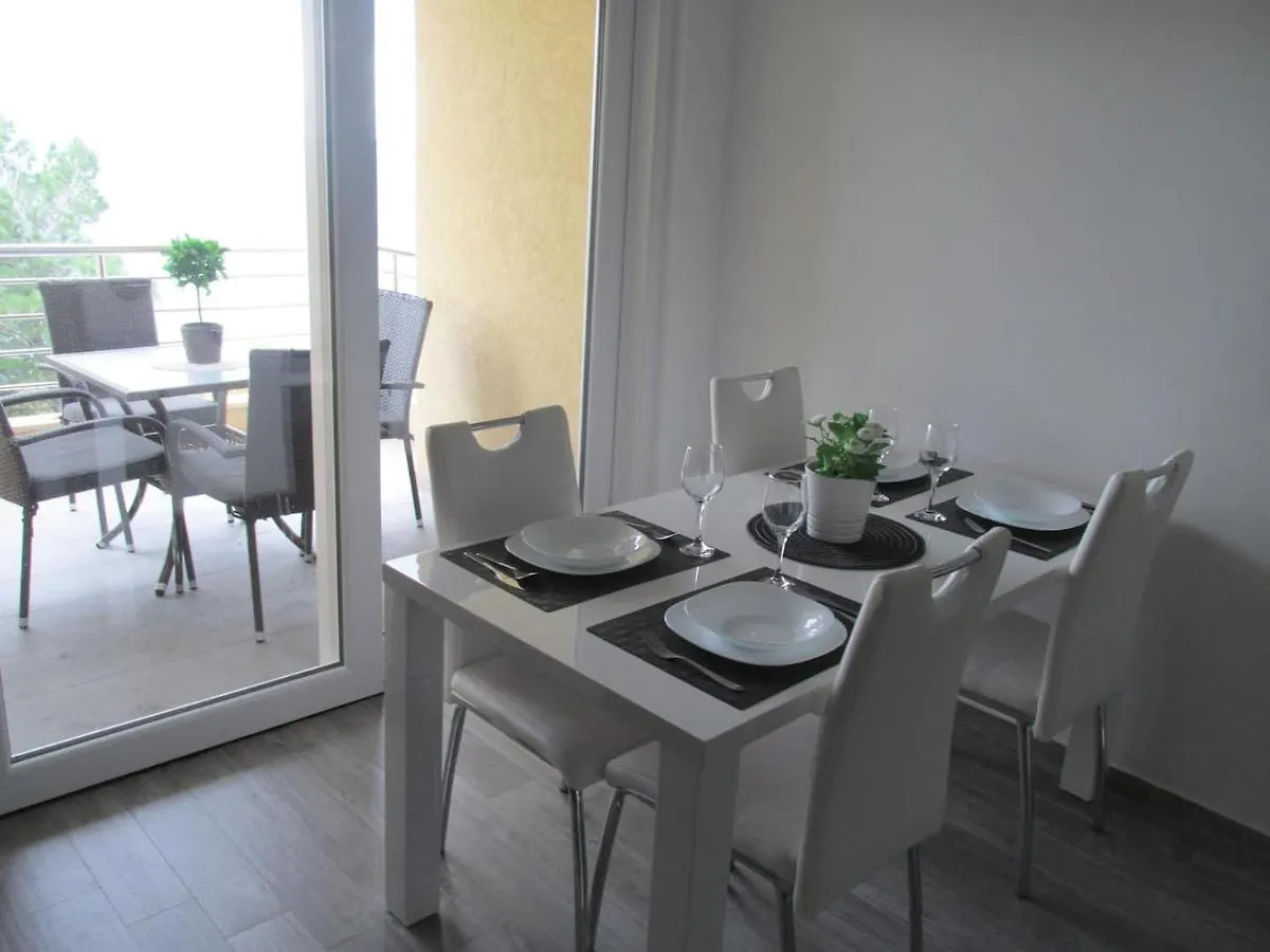 Novi Lux Apartment Novi Vinodolski Croatia
